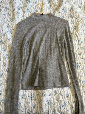 Ribbed Mock Neck Long Sleeve Top - Gray